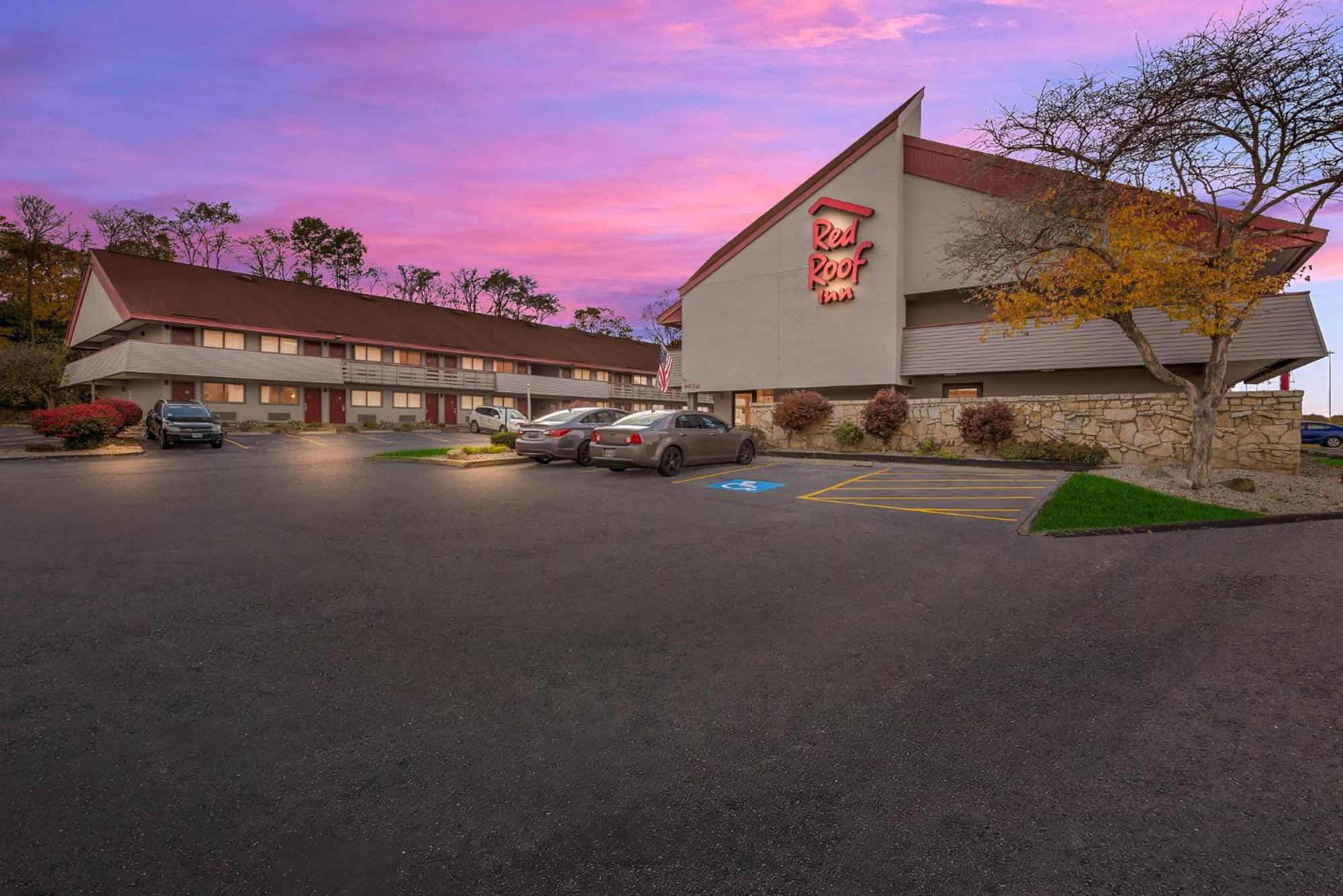 Red Roof Inn Cleveland - Independence Dış mekan fotoğraf