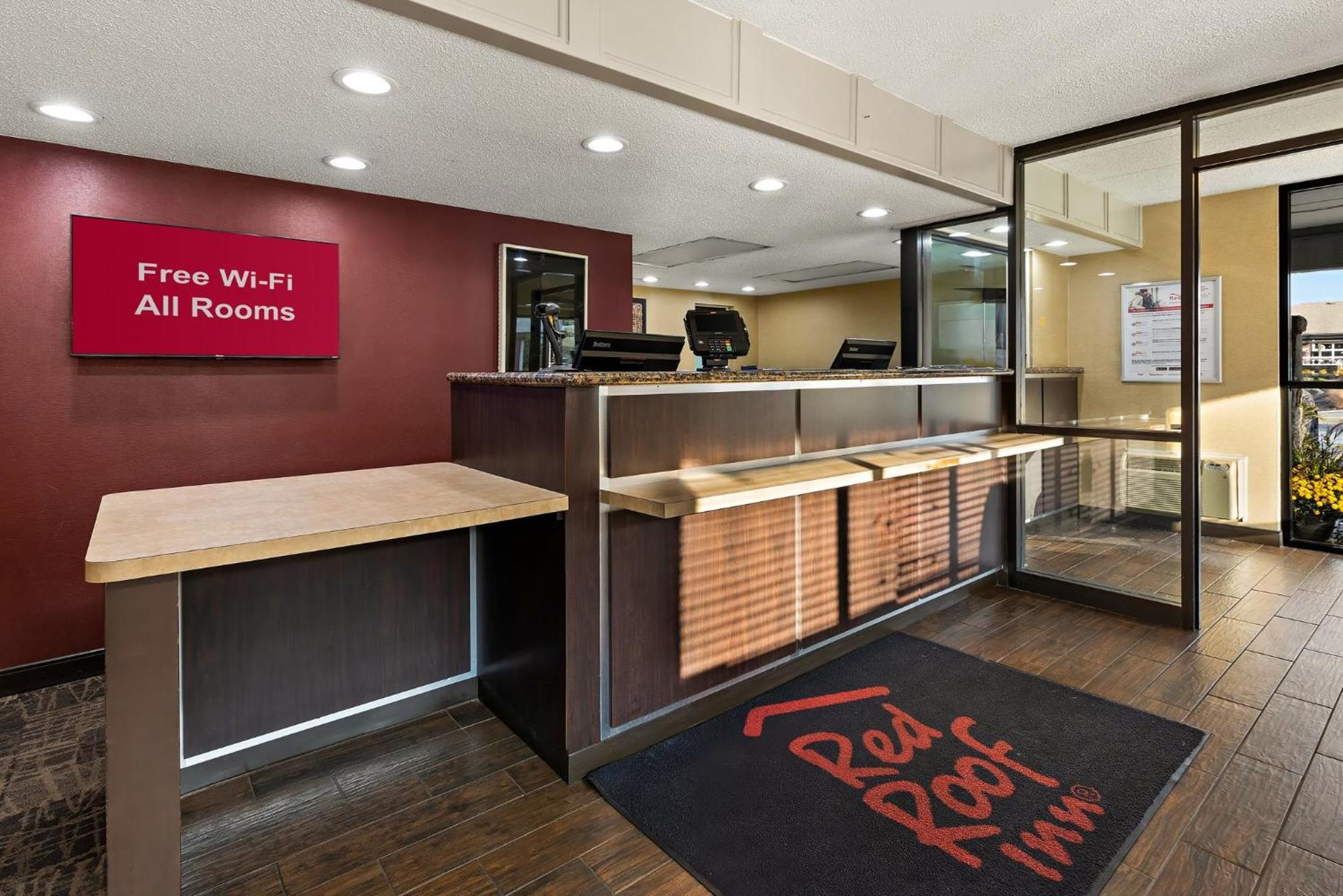 Red Roof Inn Cleveland - Independence Dış mekan fotoğraf