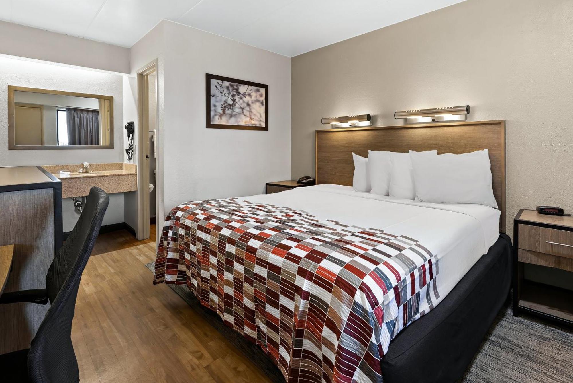 Red Roof Inn Cleveland - Independence Dış mekan fotoğraf