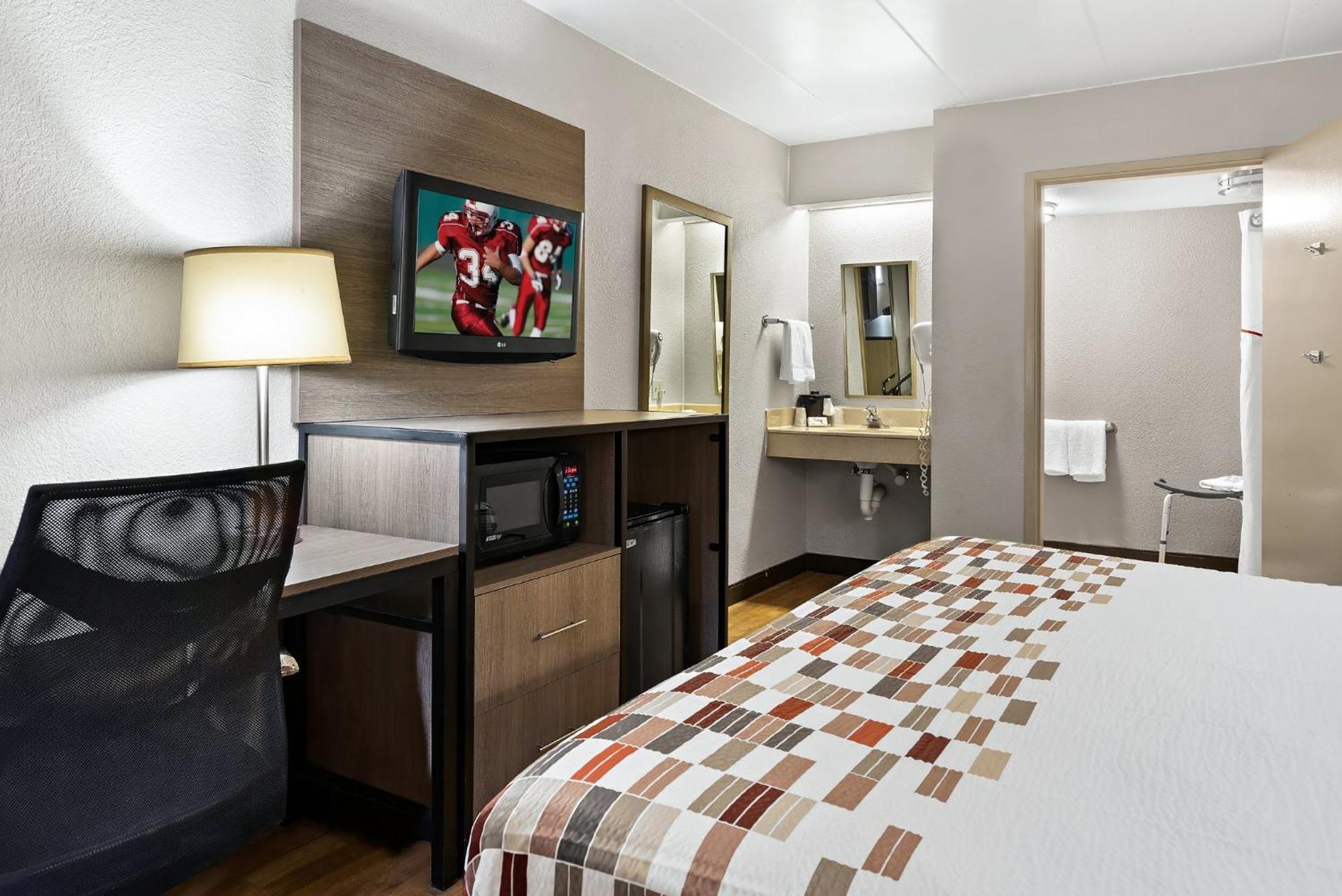 Red Roof Inn Cleveland - Independence Dış mekan fotoğraf
