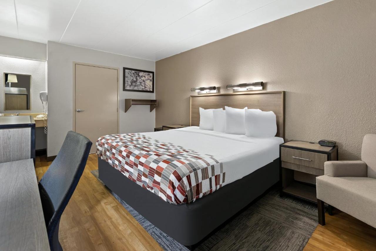 Red Roof Inn Cleveland - Independence Dış mekan fotoğraf